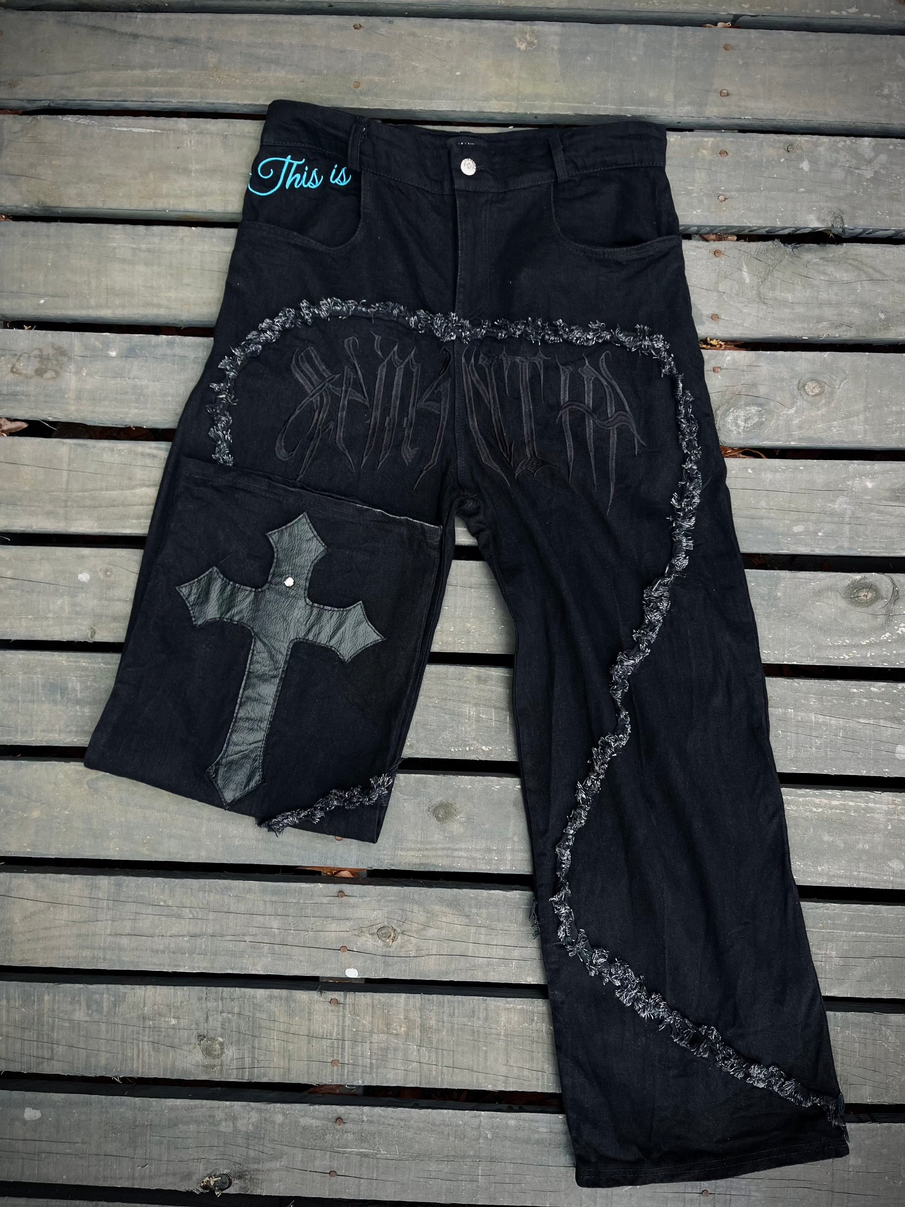 Jean "444 Back To Black" SamanthaProuis